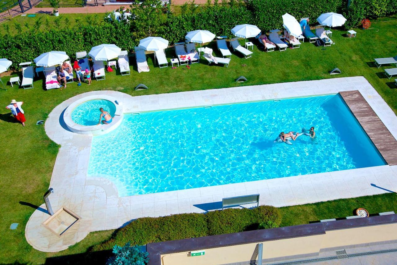 Hatelier Garda Home By Enjoy Garda Hotel Πεσκιέρα ντελ Γκάρντα Εξωτερικό φωτογραφία